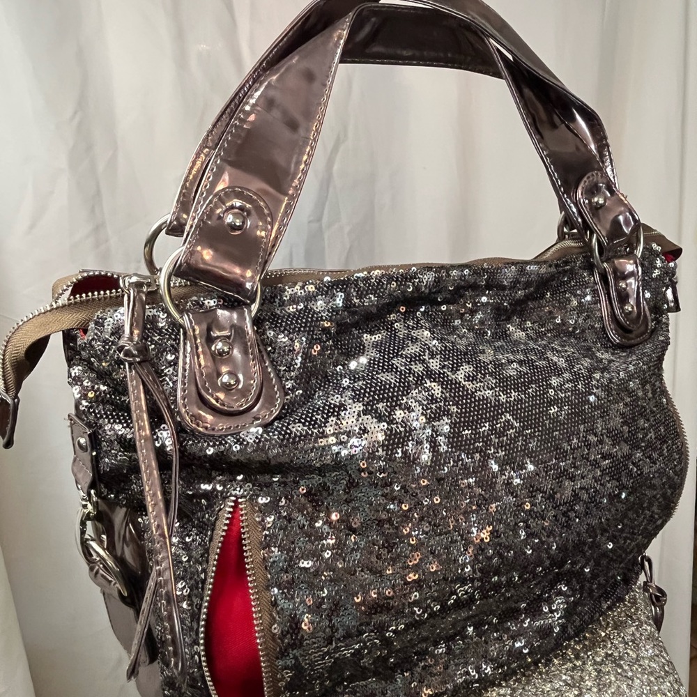 Miss Gustto Handbag - Picture 3 of 11